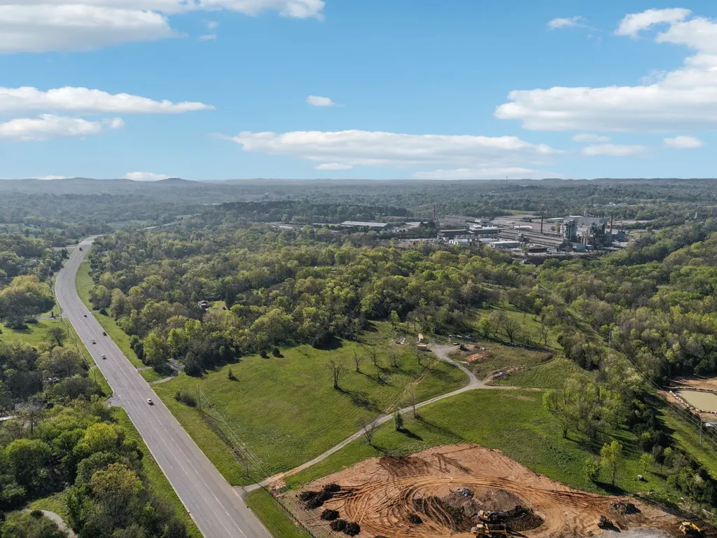 1009 Santa Fe Pike Columbia TN 38401