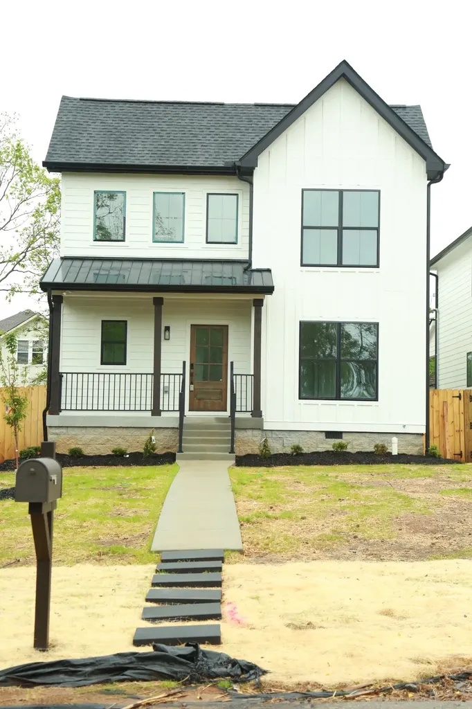 2226A Fox Avenue Nashville TN 37210