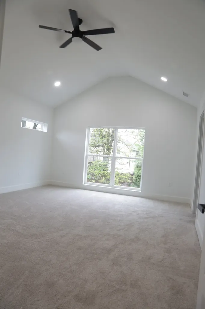2226A Fox Avenue Nashville TN 37210
