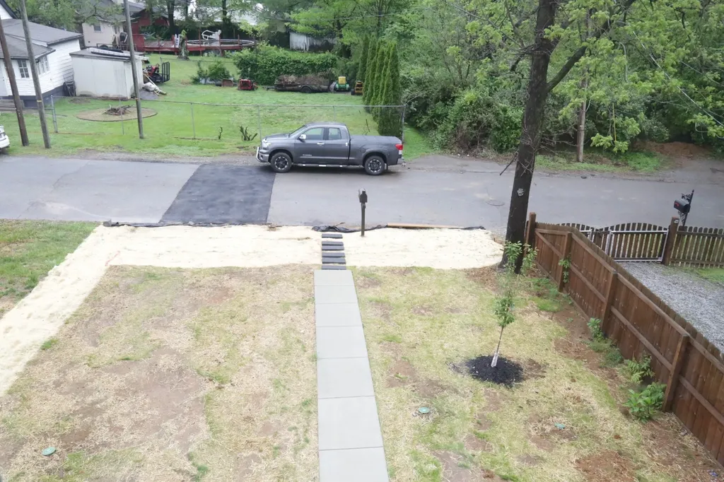 2226A Fox Avenue Nashville TN 37210