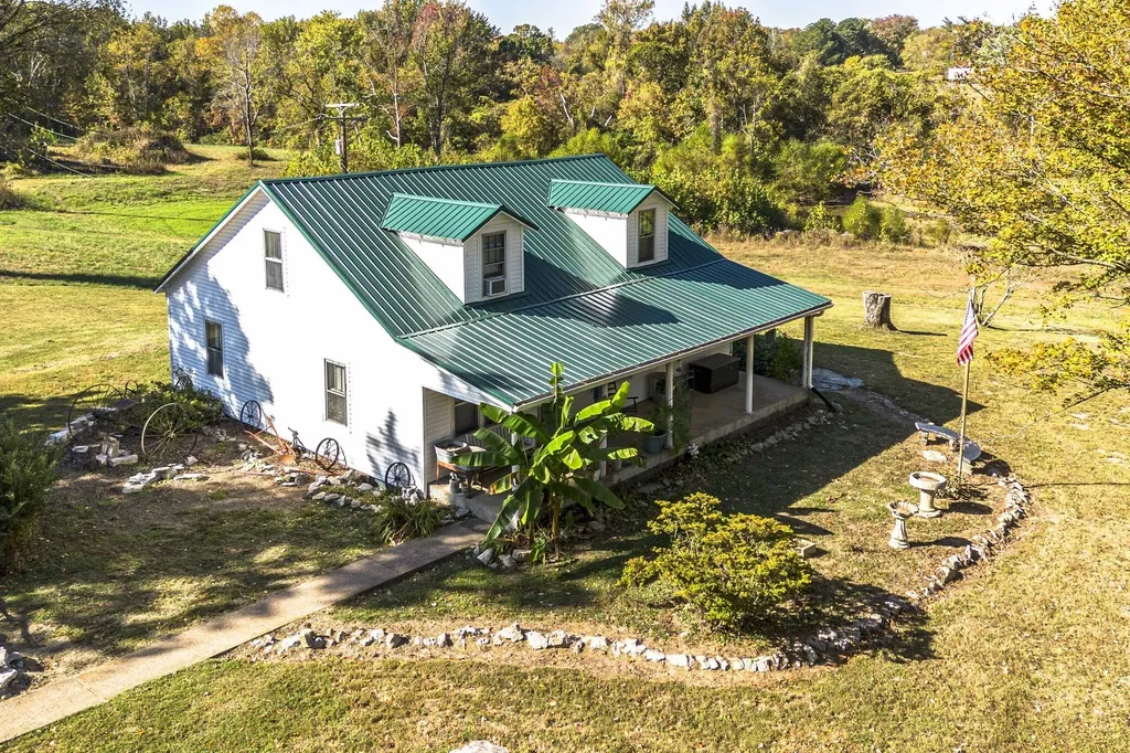 6307 N New Hope Road Hermitage TN 37076