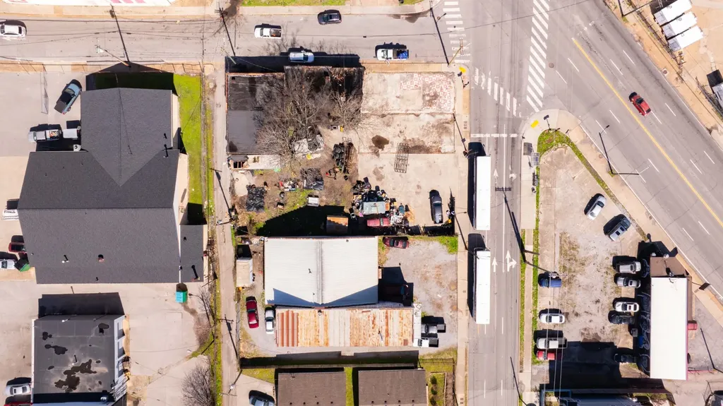 1001 2nd Ave, S Nashville TN 37210