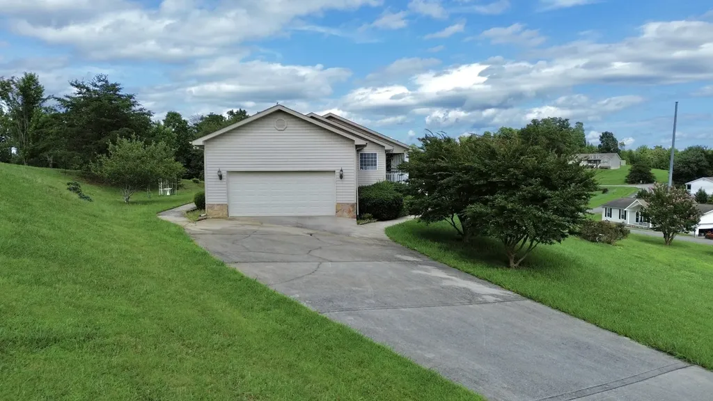 146 Hunters Walk Dayton TN 37321