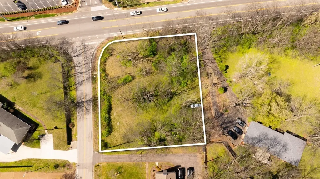 6465 Charlotte Pike Nashville TN 37209