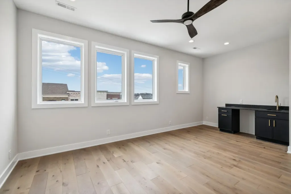 3207B Long Boulevard Nashville TN 37203
