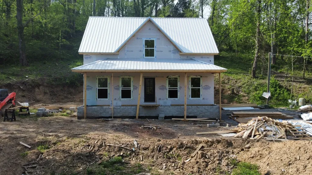 2027 Old Lake Road Lewisburg TN 37091