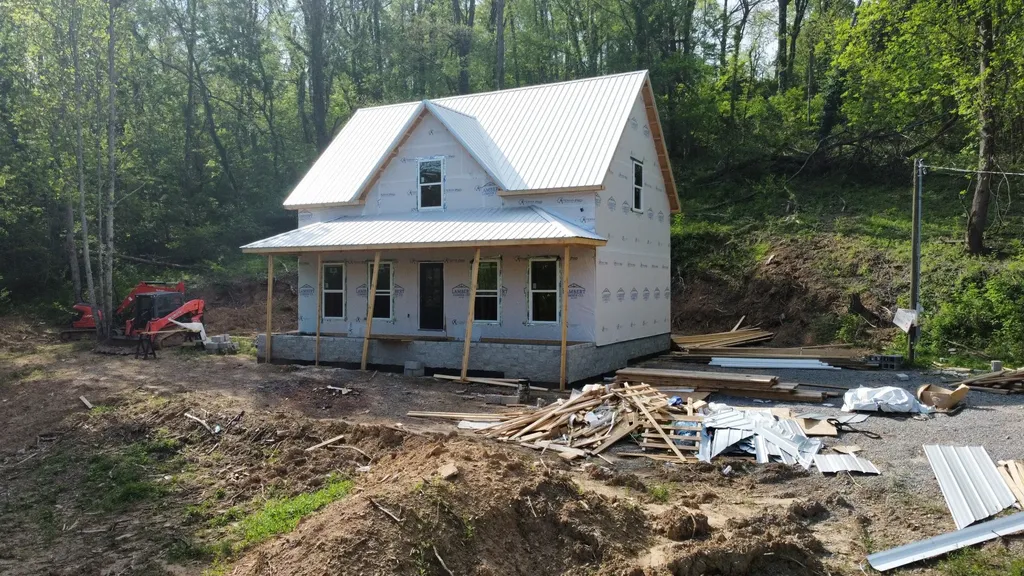 2027 Old Lake Road Lewisburg TN 37091