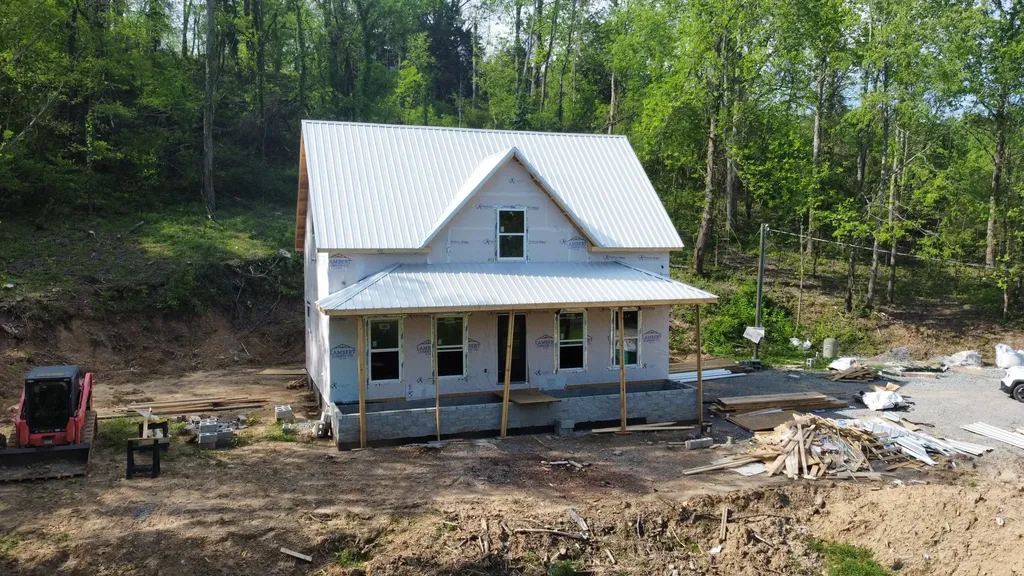 2027 Old Lake Road Lewisburg TN 37091