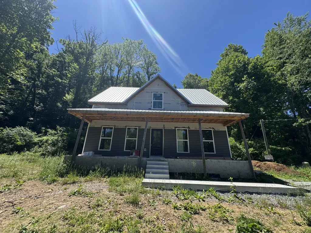 2027 Old Lake Road Lewisburg TN 37091