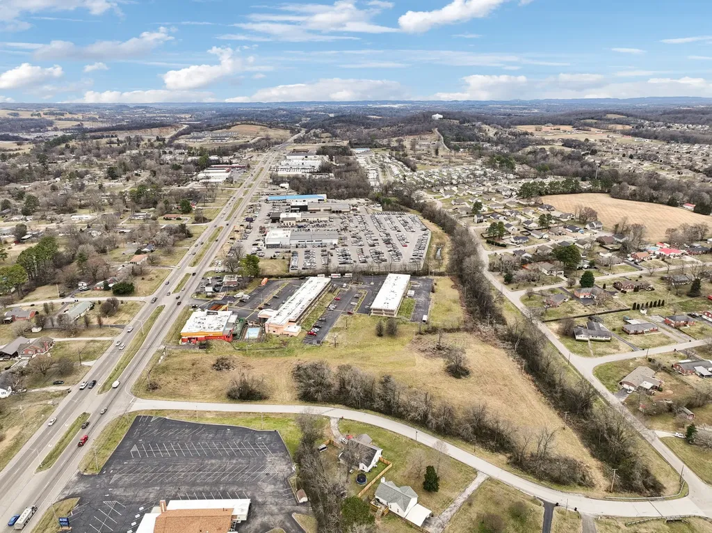 1208 Nashville Highway Columbia TN 38401