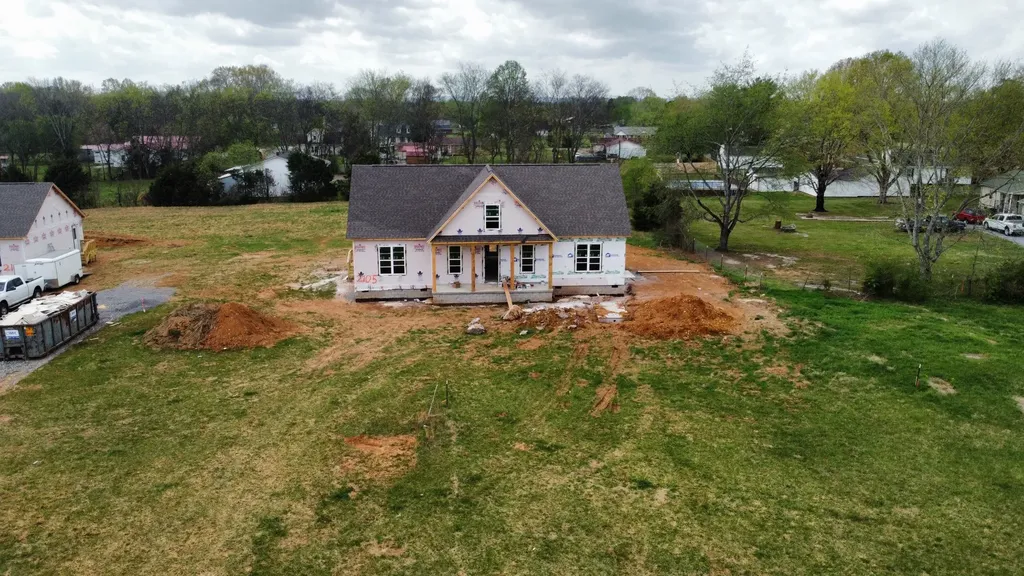 2105 Laws Hill Creek Lewisburg TN 37091