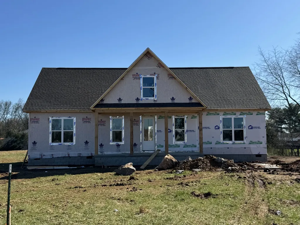 2105 Laws Hill Creek Lewisburg TN 37091