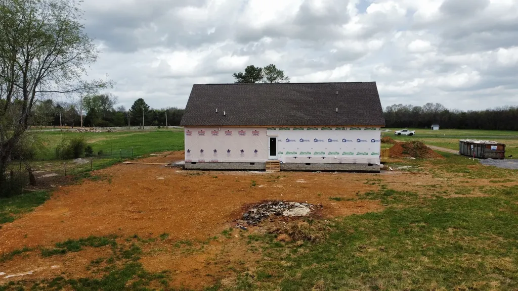 2105 Laws Hill Creek Lewisburg TN 37091