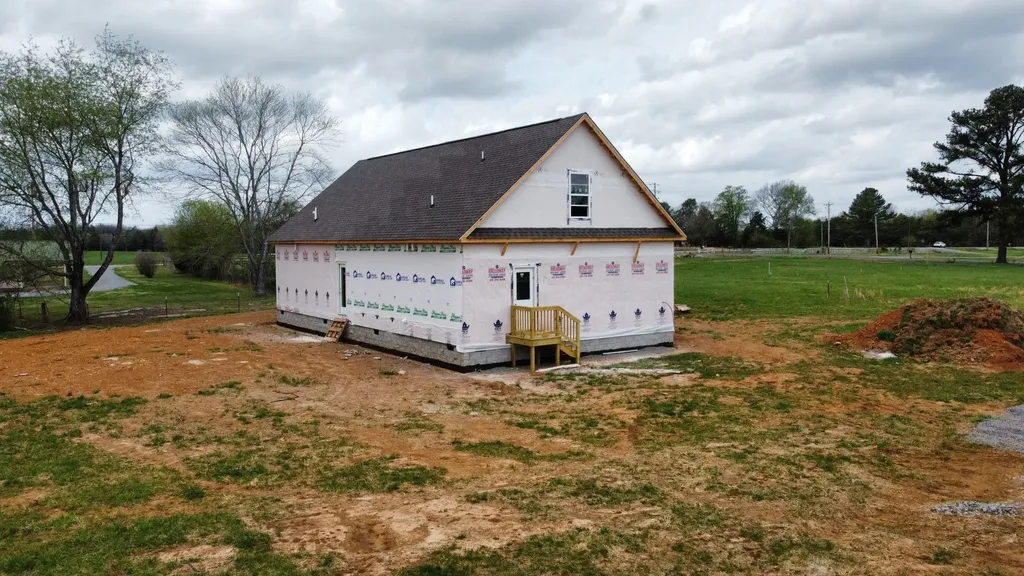 2105 Laws Hill Creek Lewisburg TN 37091