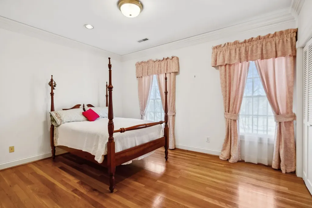 5090 Main Street Spring Hill TN 37174