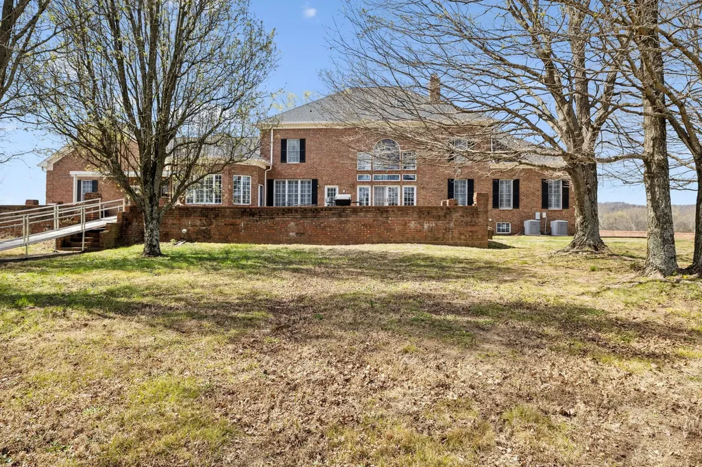 5090 Main Street Spring Hill TN 37174