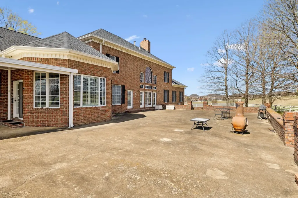 5090 Main Street Spring Hill TN 37174
