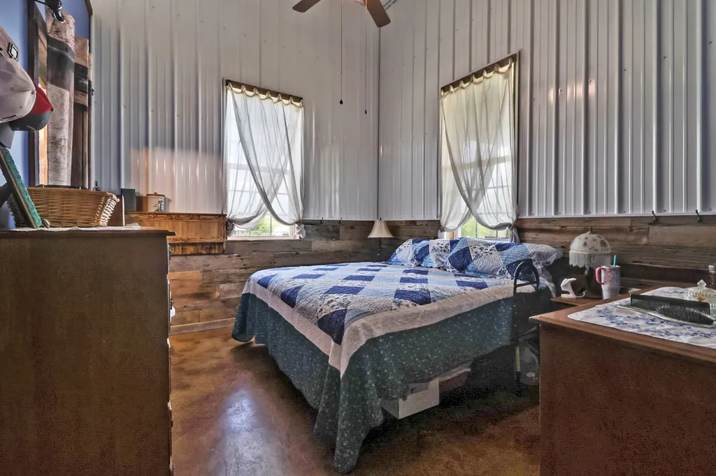 6808 Highway 127, N Crossville TN 38571