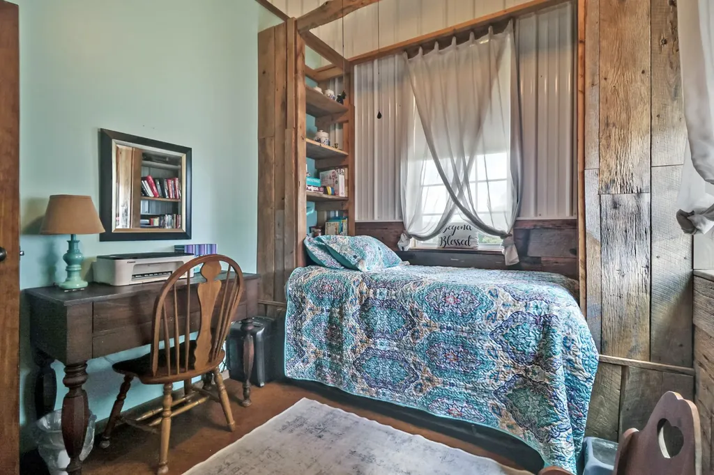 6808 Highway 127, N Crossville TN 38571
