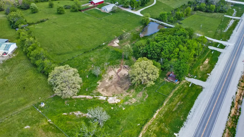 6808 Highway 127, N Crossville TN 38571