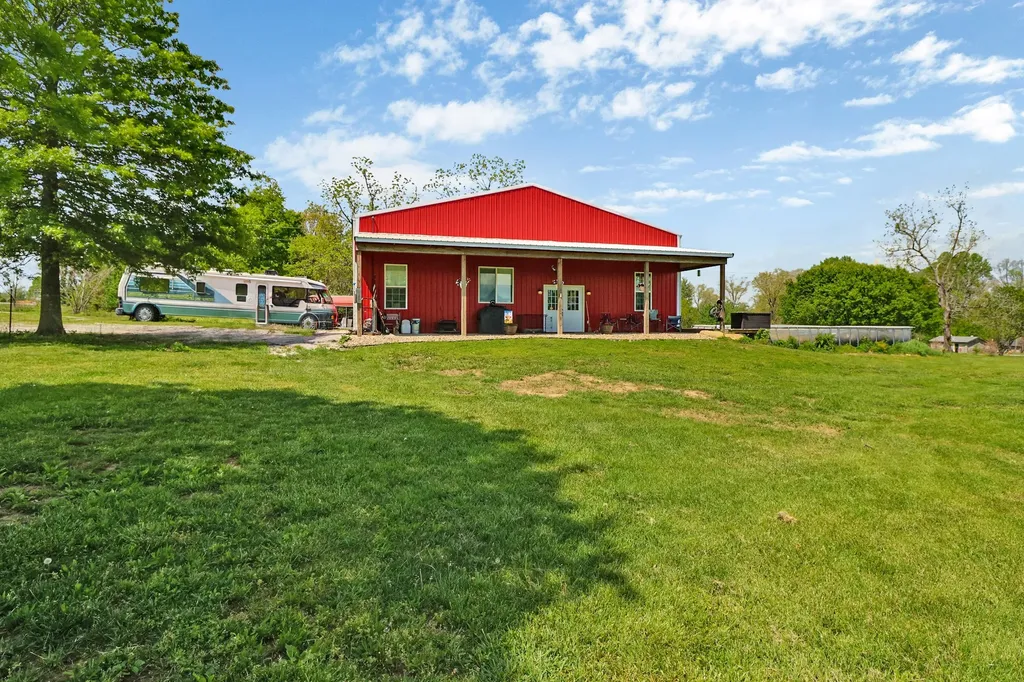 6808 Highway 127, N Crossville TN 38571