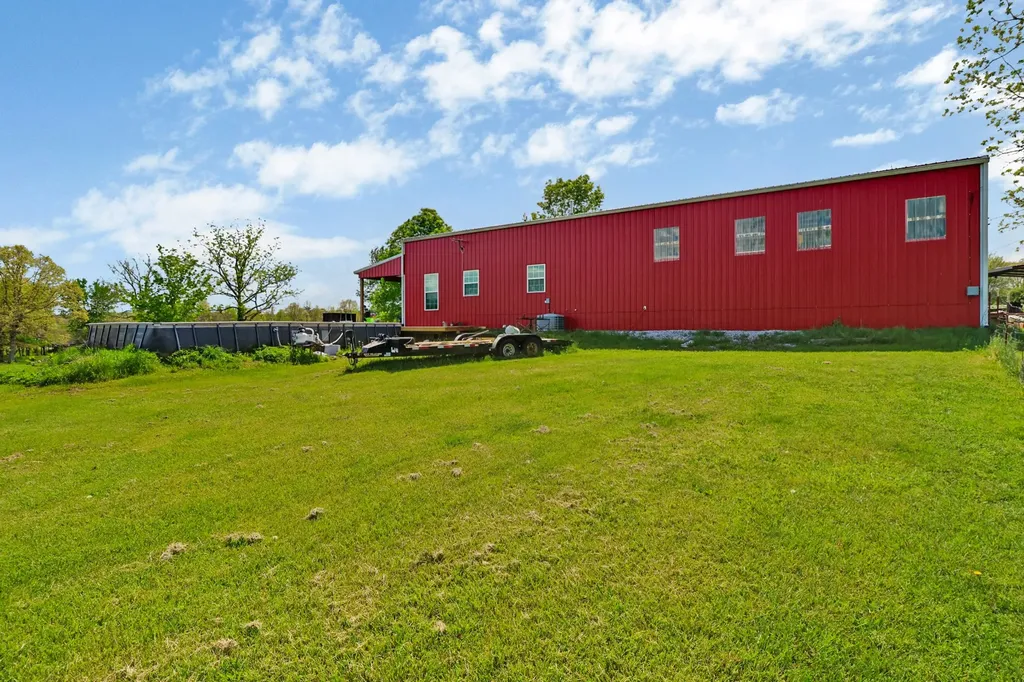 6808 Highway 127, N Crossville TN 38571