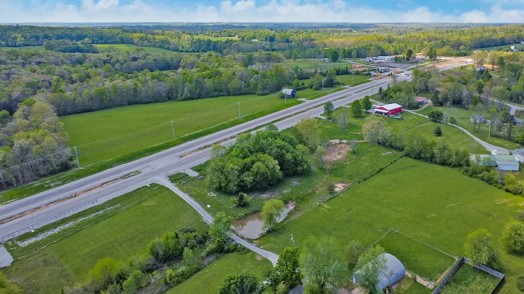 6808 Highway 127, N Crossville TN 38571