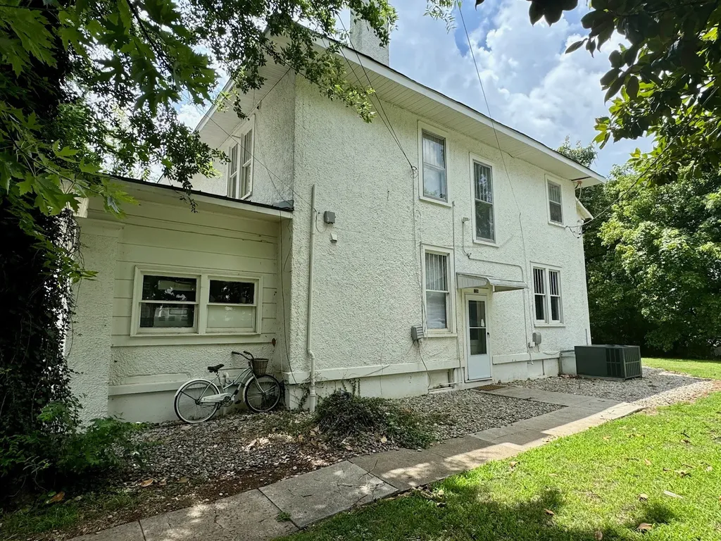 106 S University Street Murfreesboro TN 37130