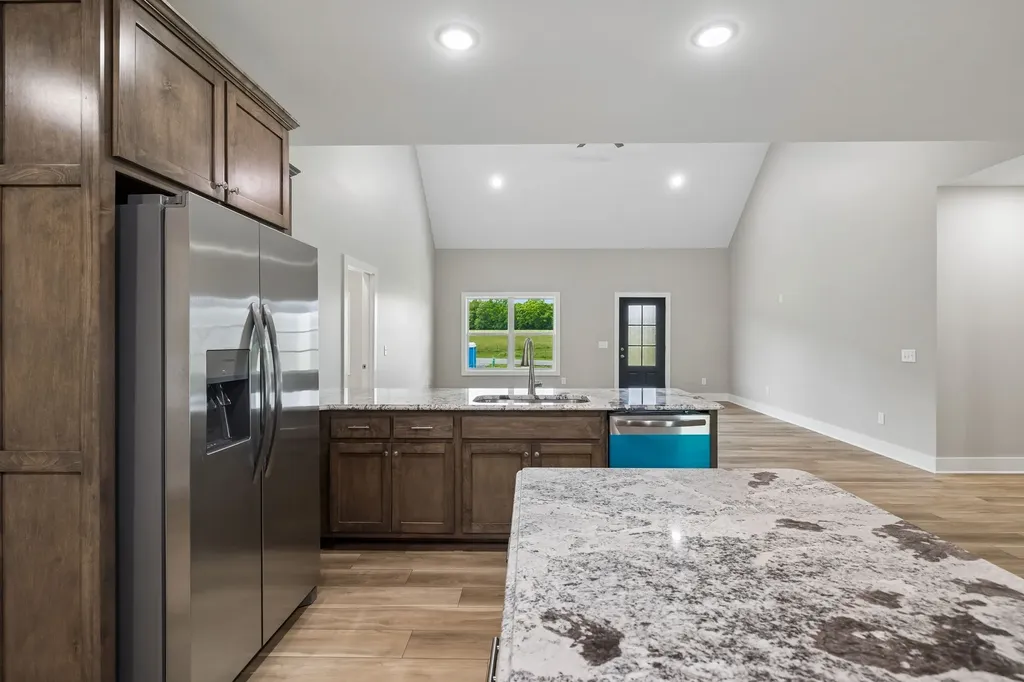 1702 Ellington Drive Lafayette TN 37083