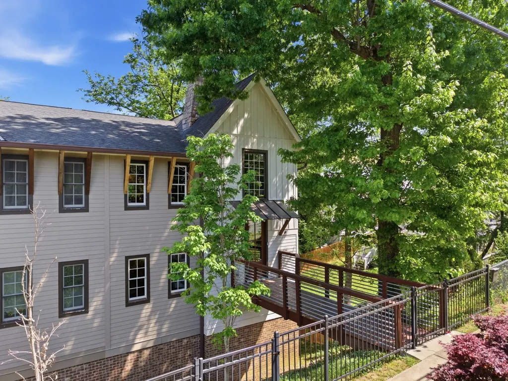 1429 Shelby Avenue Nashville TN 37206