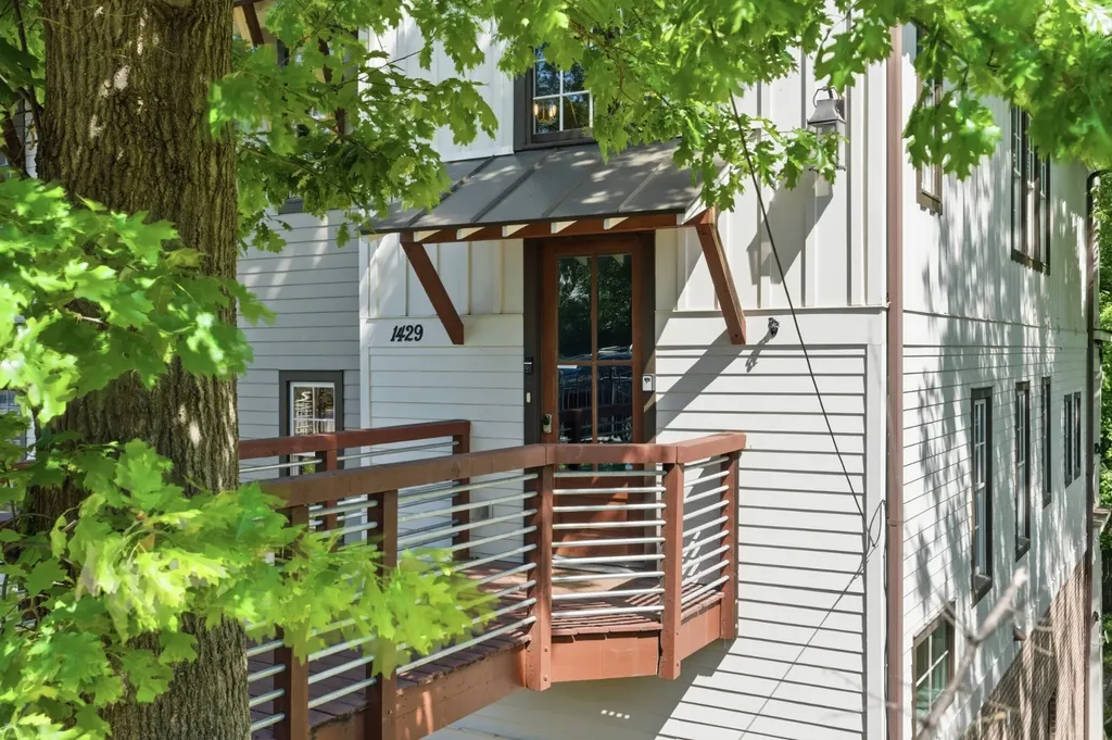 1429 Shelby Avenue Nashville TN 37206