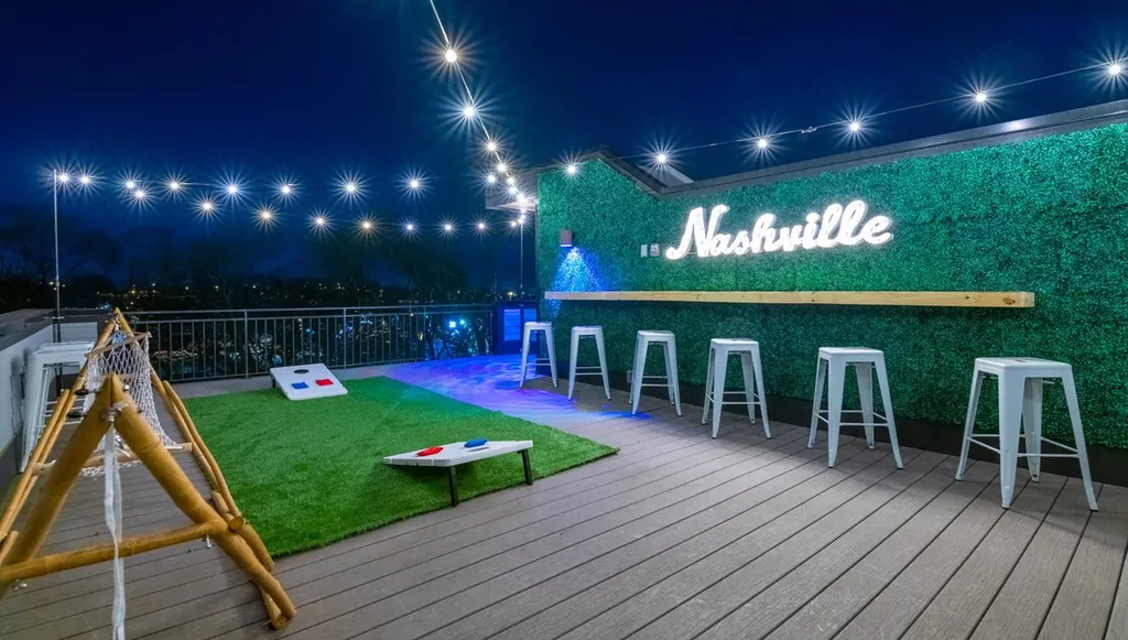 611 27th Ave, N Nashville TN 37209