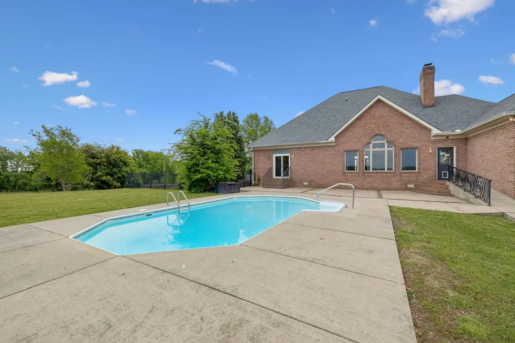 314 Fairview Road Dickson TN 37055