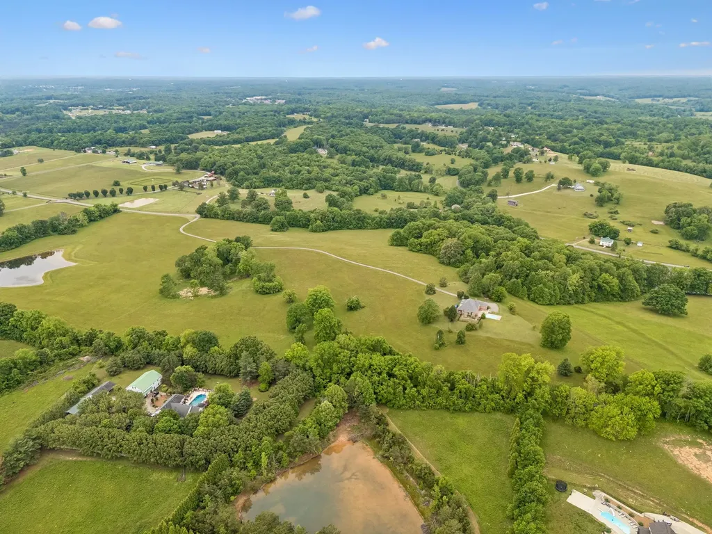 314 Fairview Road Dickson TN 37055