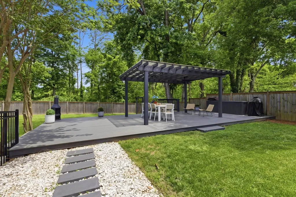 5004 Danby Drive Nashville TN 37211