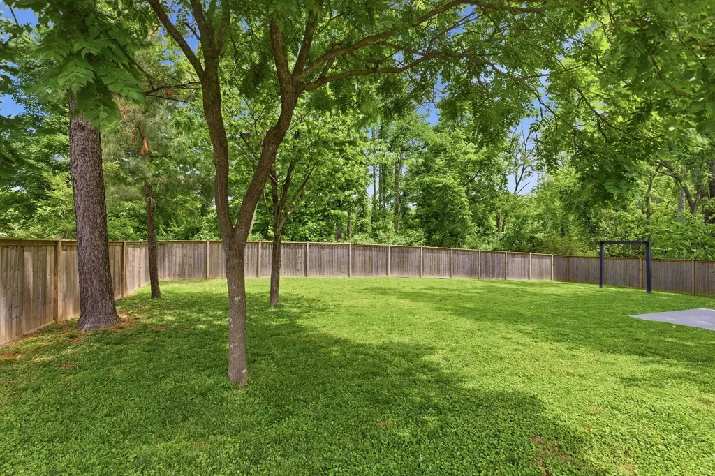 5004 Danby Drive Nashville TN 37211