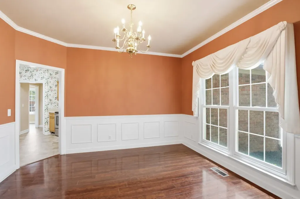 1823 Azure Way Murfreesboro TN 37128