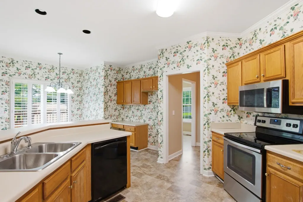 1823 Azure Way Murfreesboro TN 37128