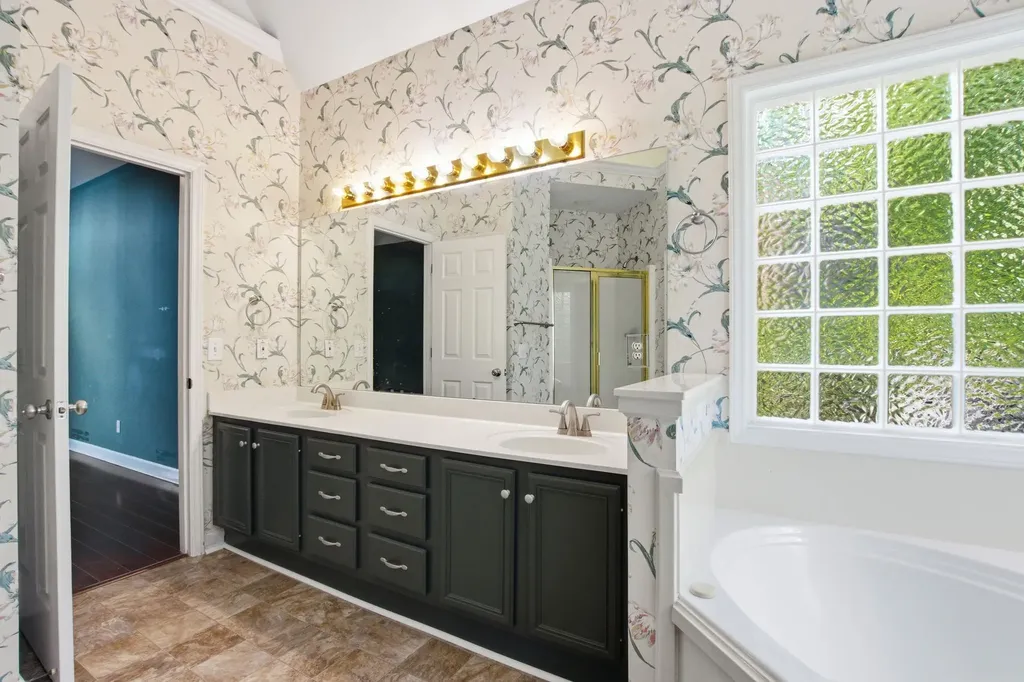 1823 Azure Way Murfreesboro TN 37128