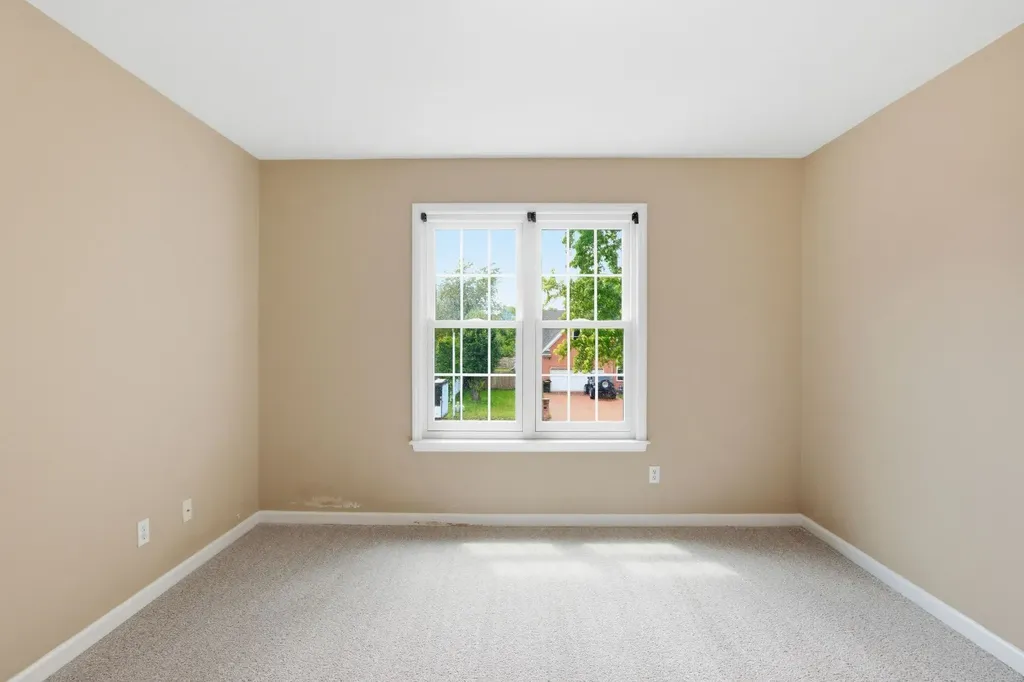 1823 Azure Way Murfreesboro TN 37128