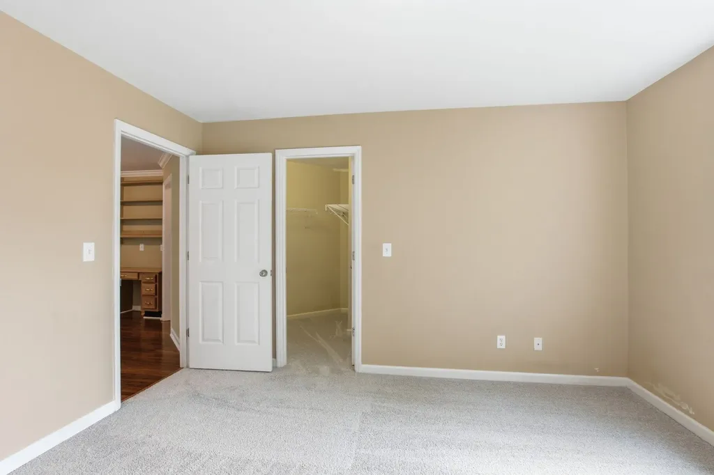 1823 Azure Way Murfreesboro TN 37128