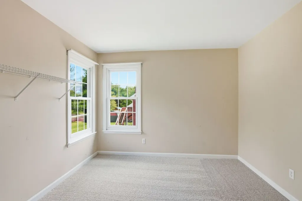 1823 Azure Way Murfreesboro TN 37128