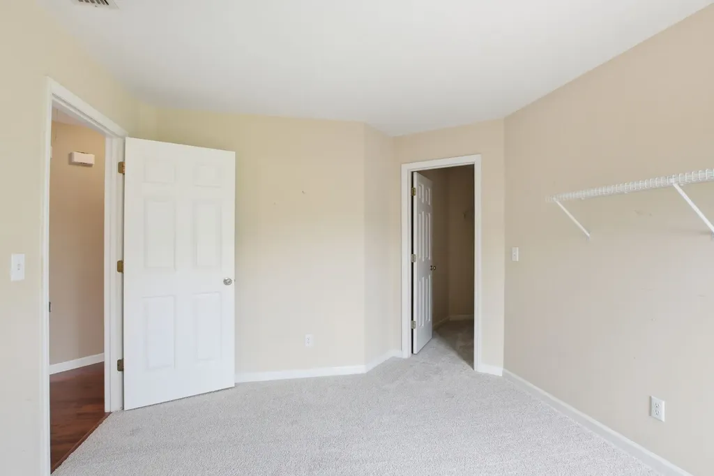 1823 Azure Way Murfreesboro TN 37128