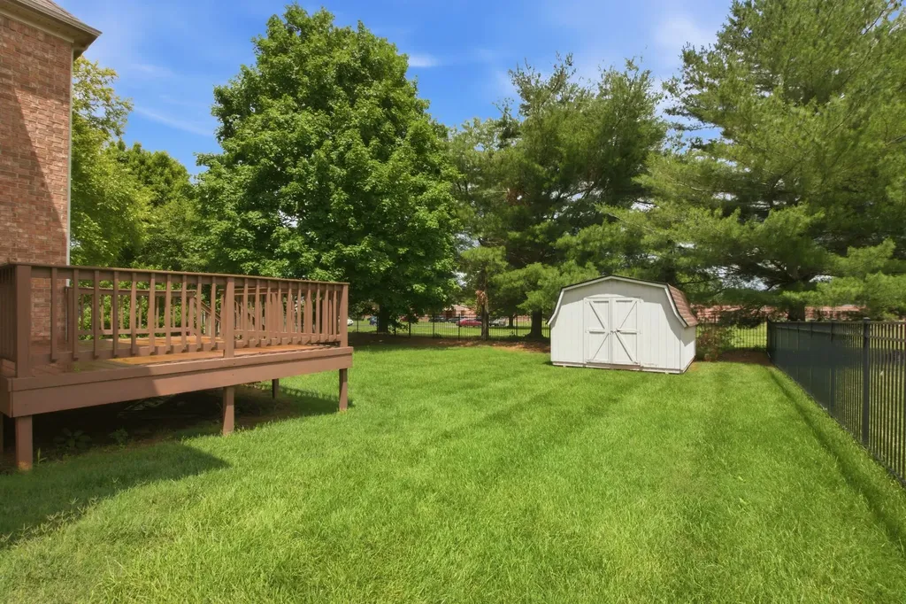 1823 Azure Way Murfreesboro TN 37128