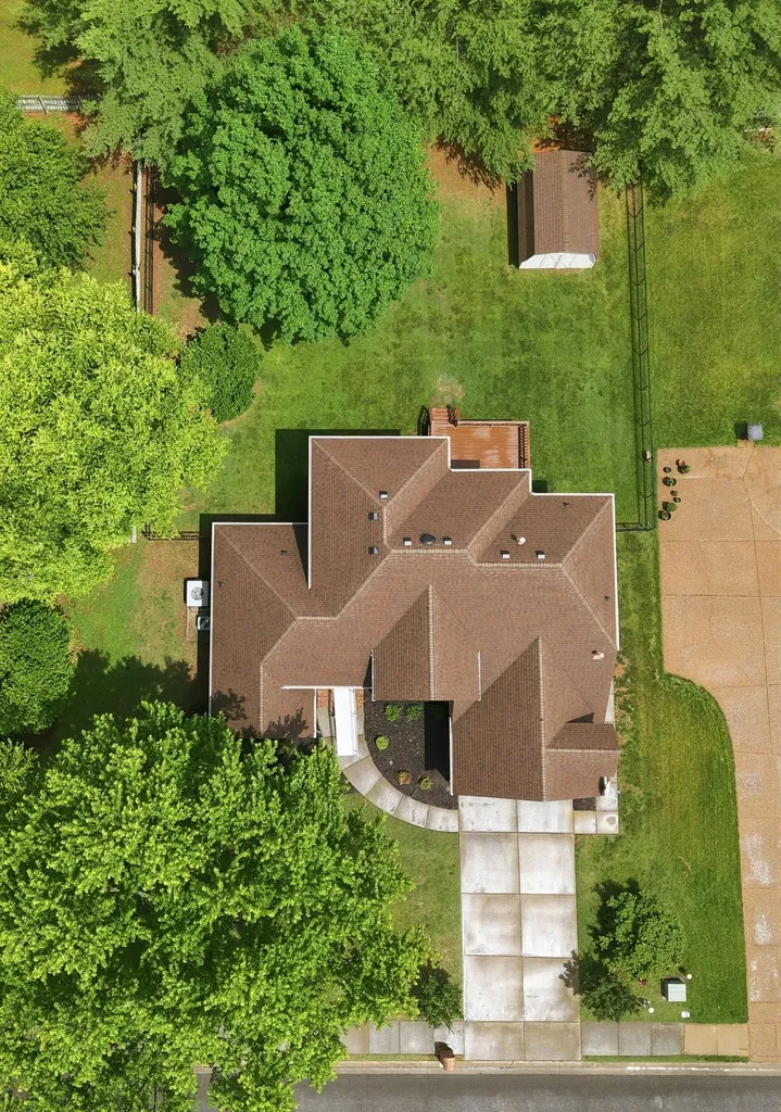1823 Azure Way Murfreesboro TN 37128