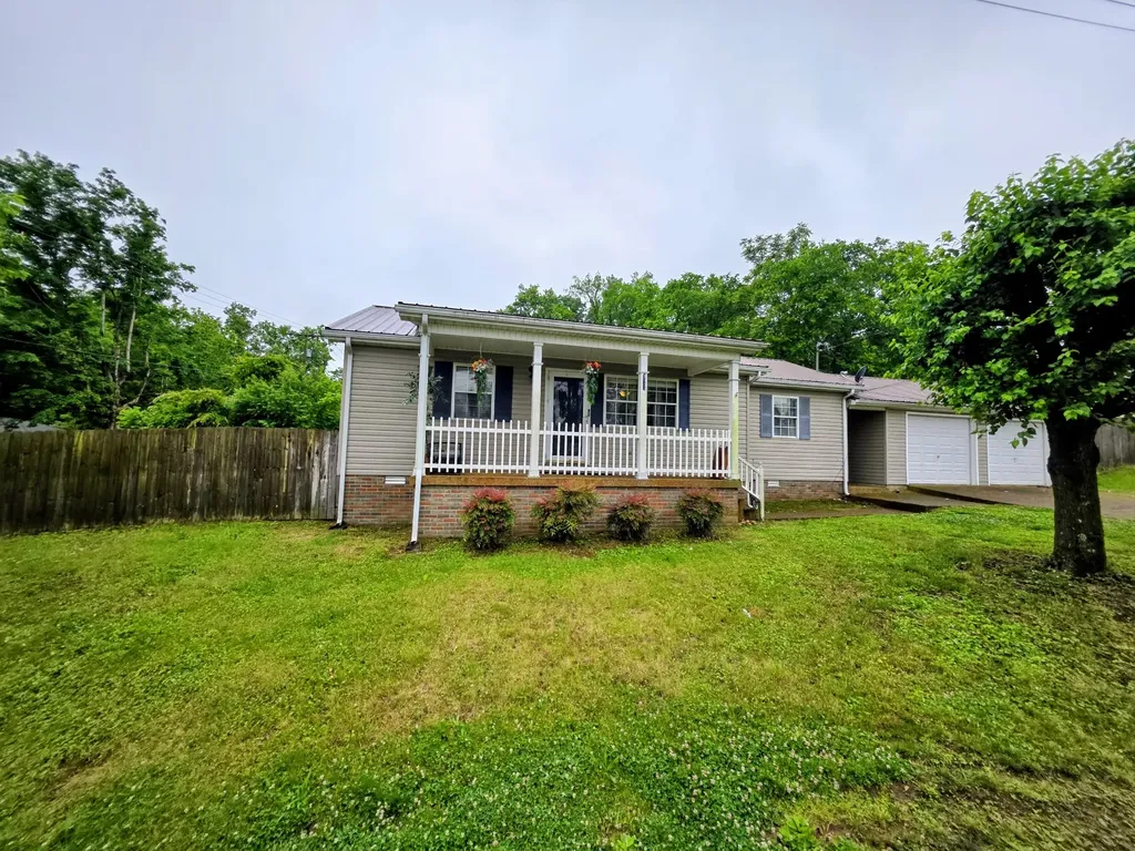 108 Arnold Street Centerville TN 37033