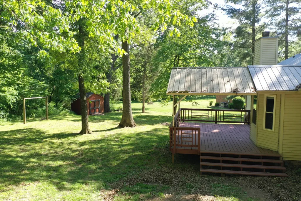 1404 Windhill Court Greenbrier TN 37073