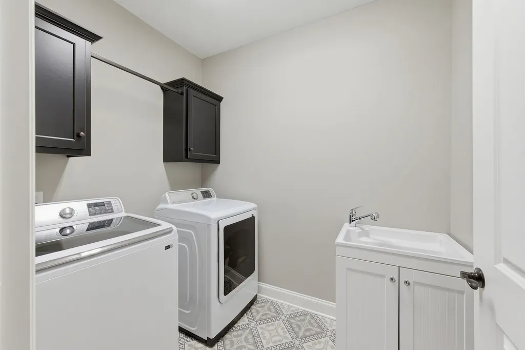 971 Nashs Nook Columbia TN 38401