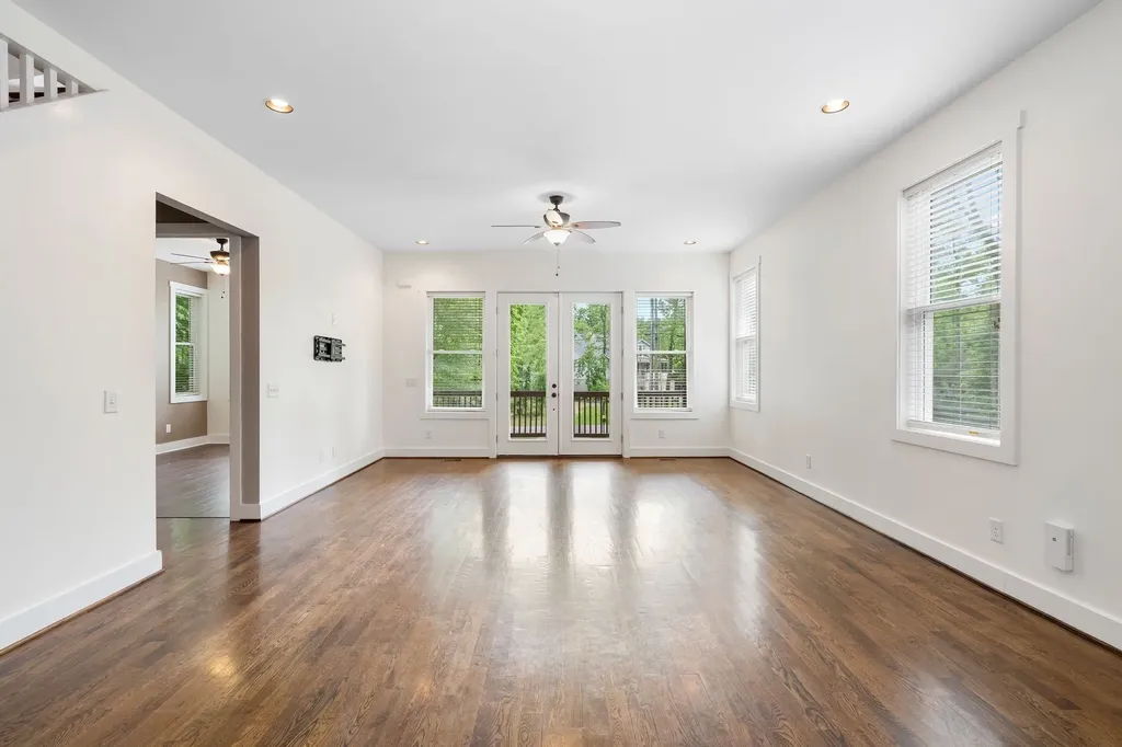 2129 Wooddale Lane Nashville TN 37214