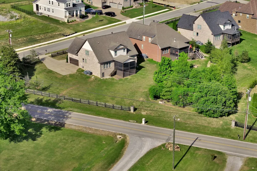 3501 Earhart Road Mount Juliet TN 37122
